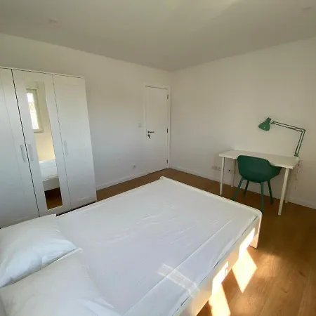 Pensjonat Carcavelos Beach Walking Distance