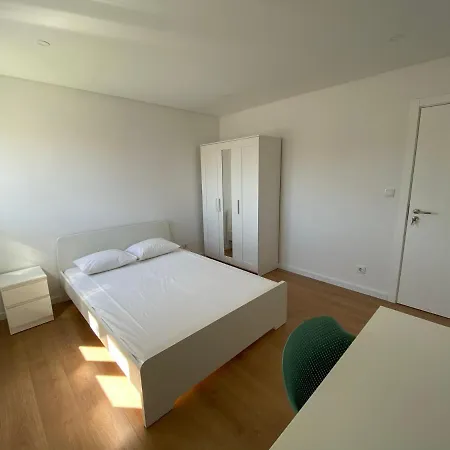 Guest house Carcavelos Beach Walking Distance Oeiras